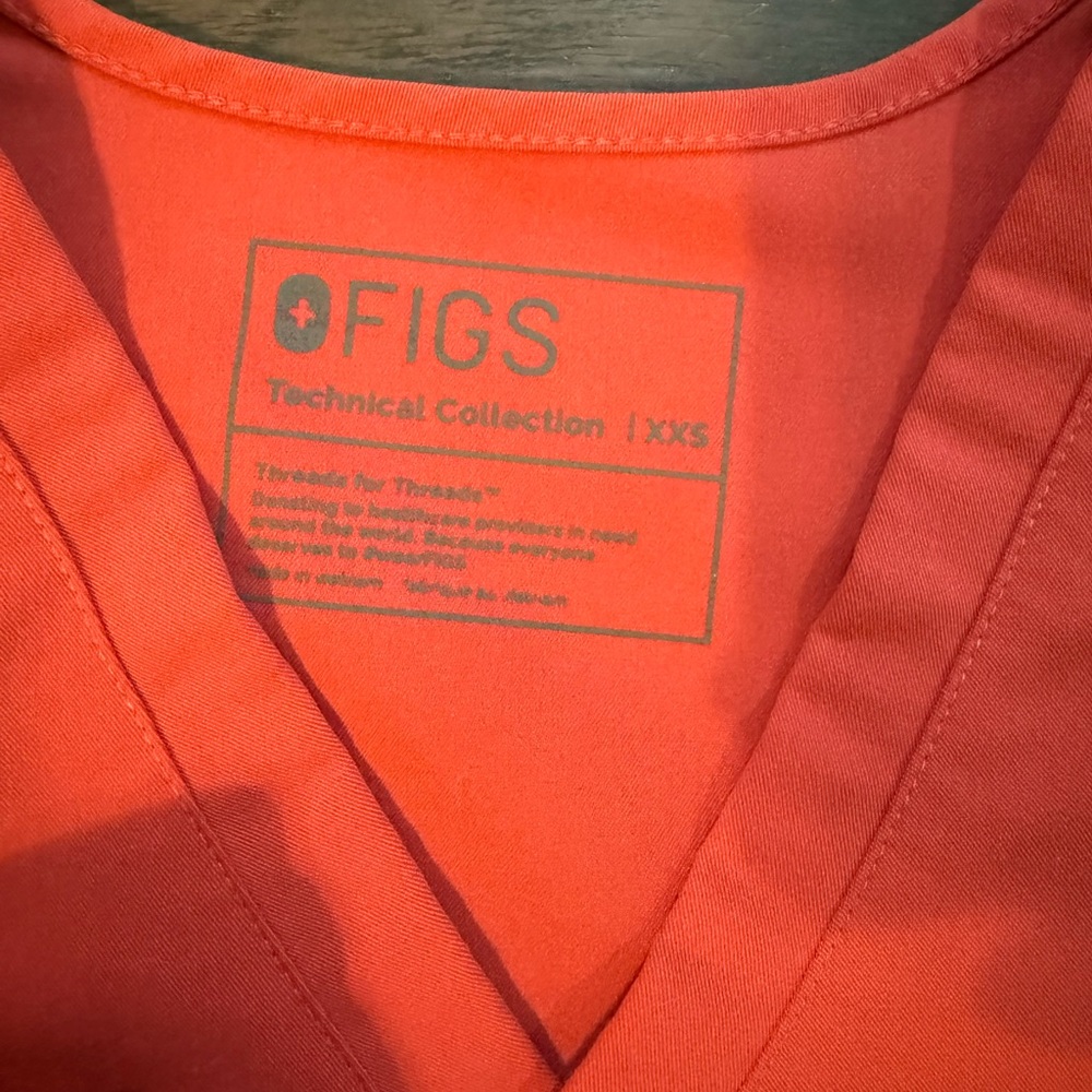 Figs Scrub Set - Picture 2 of 4